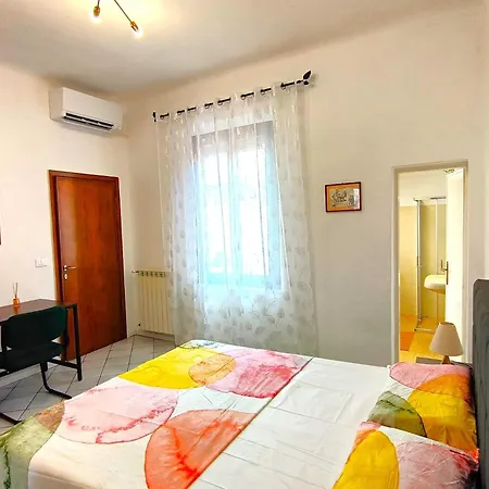 La Casetta Di Mario - A Cosy Seaside Виареджо